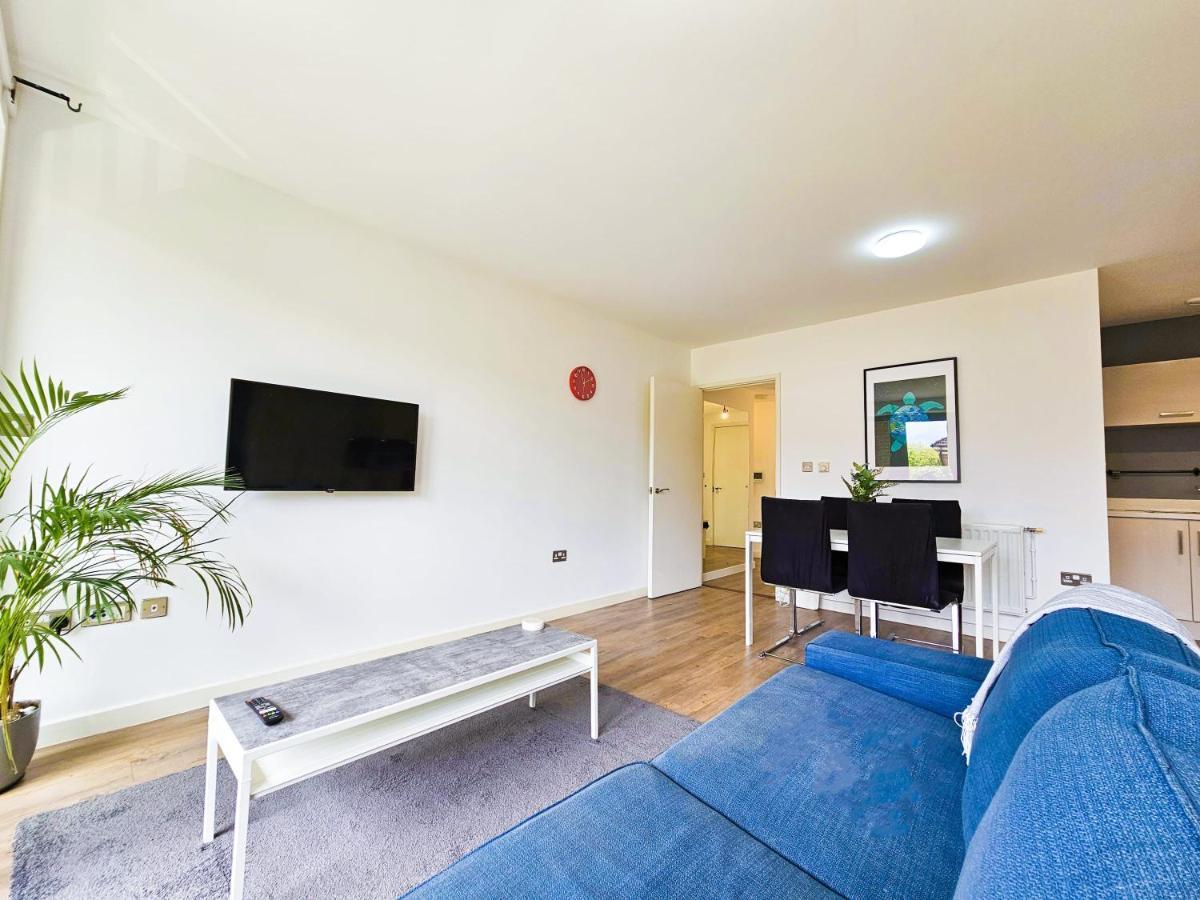 Centrally Located Spacious Flat Near Canary Wharf London Bagian luar foto